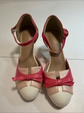 Women’s Pink & Cream Ankle-Strap Bow Heels